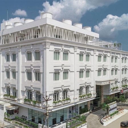 Hotel Annapurna De Royal Guntūr Dış mekan fotoğraf