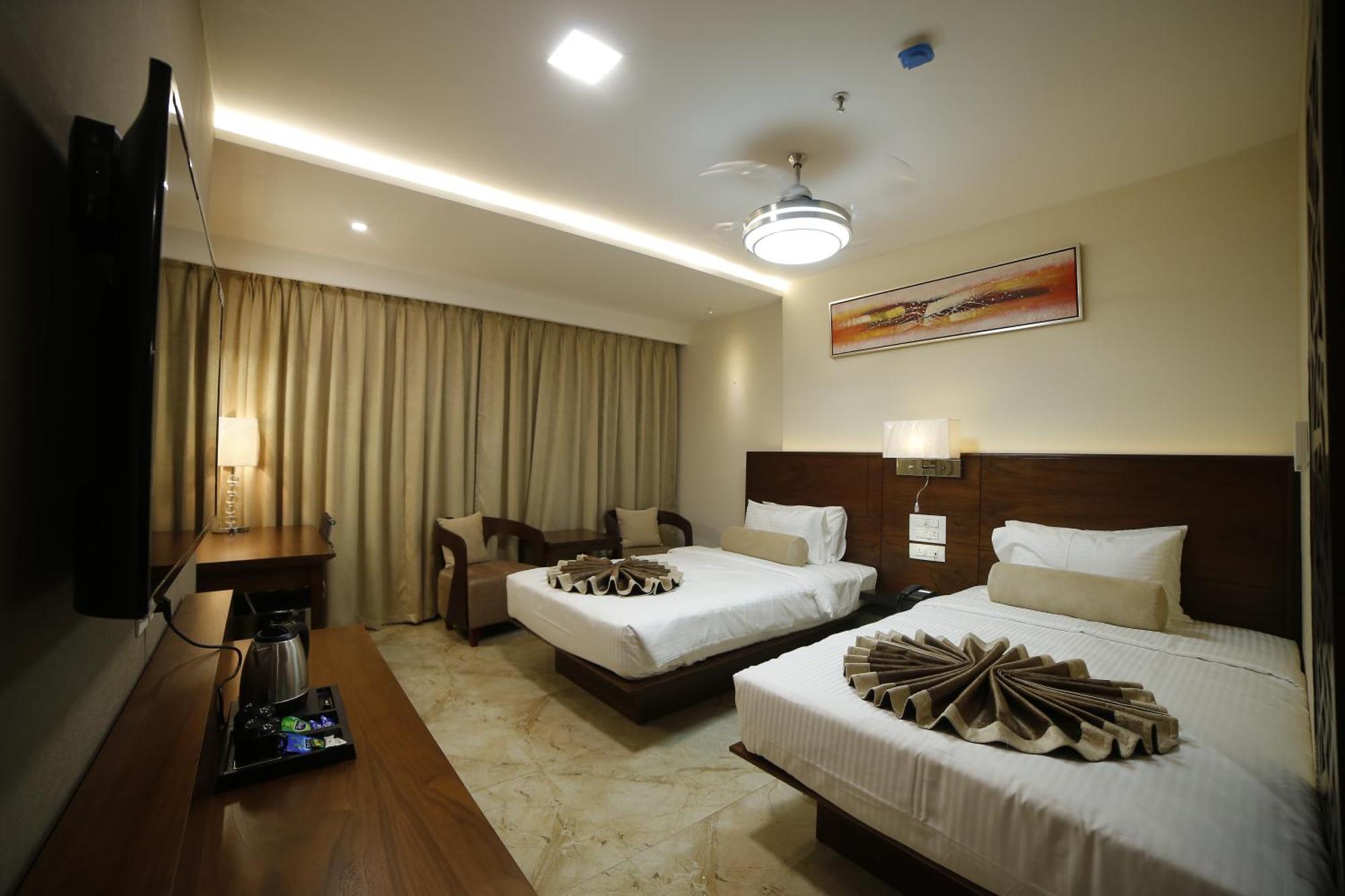 Hotel Annapurna De Royal Guntūr Dış mekan fotoğraf